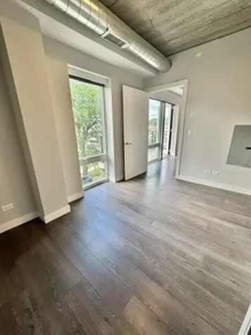 2407 West Eastwood Avenue Chicago IL 60625