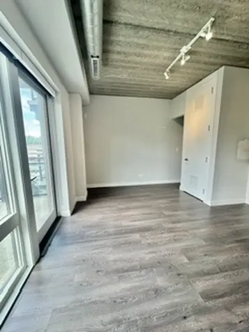 2407 West Eastwood Avenue Chicago IL 60625