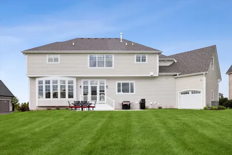 995 Redbud Lane Sugar Grove IL 60554