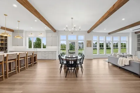 995 Redbud Lane Sugar Grove IL 60554