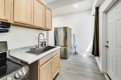 7621 South Eggleston Avenue Chicago IL 60620