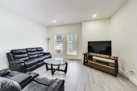 7621 South Eggleston Avenue Chicago IL 60620
