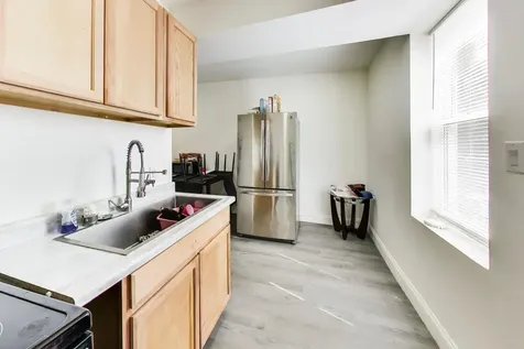 7621 South Eggleston Avenue Chicago IL 60620