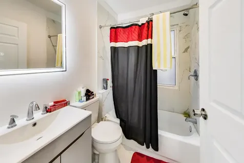 7621 South Eggleston Avenue Chicago IL 60620