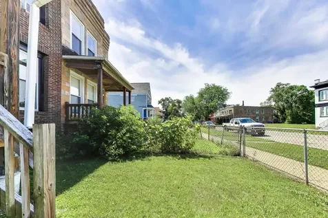 7621 South Eggleston Avenue Chicago IL 60620