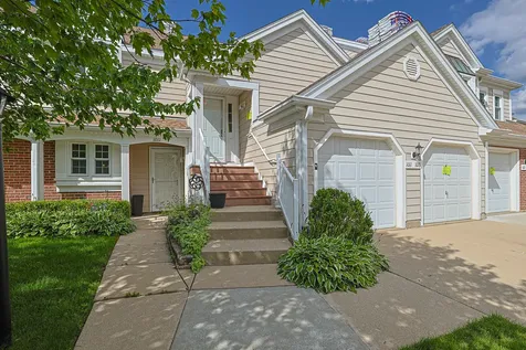 1011 Brentwood Circle Buffalo Grove IL 60089