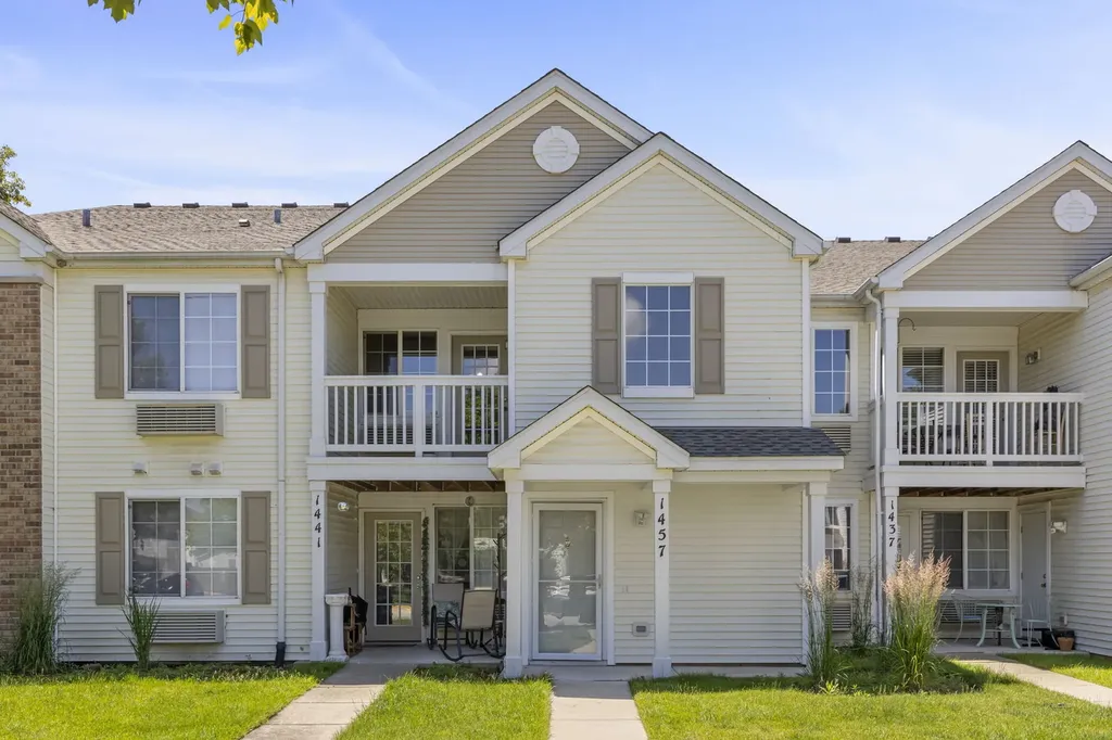 1457 Mcclure Road Aurora IL 60505