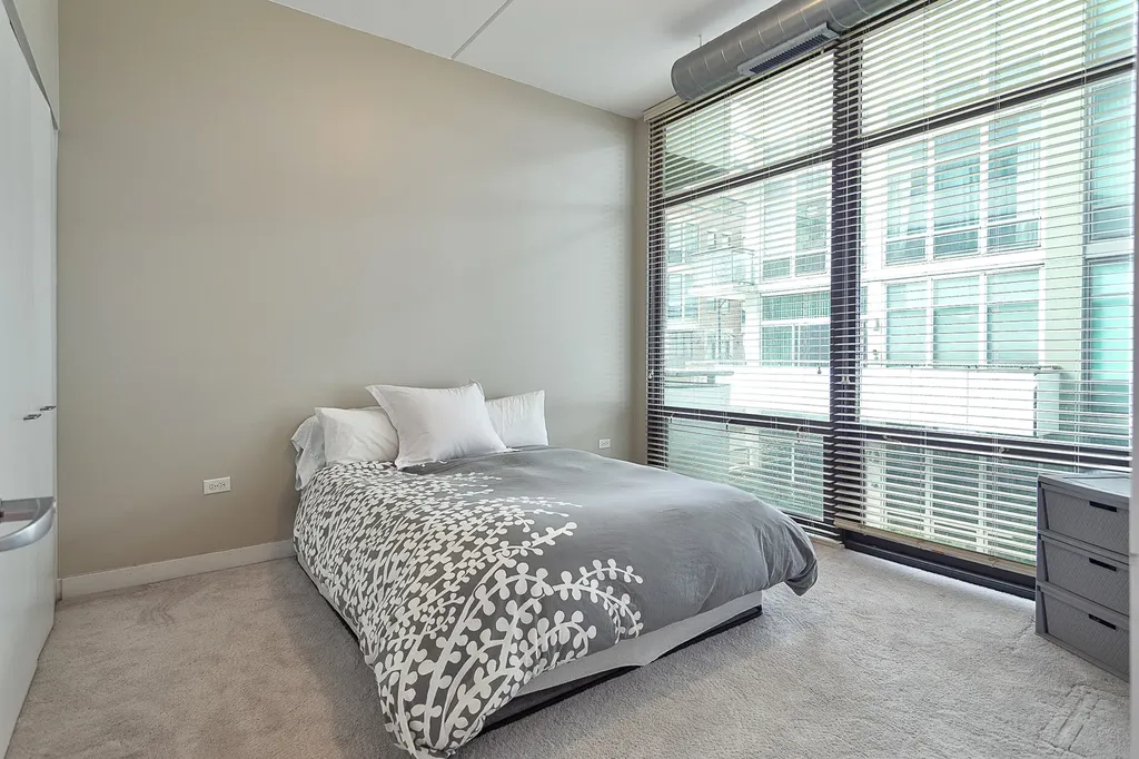 650 West Wayman Street Chicago IL 60661