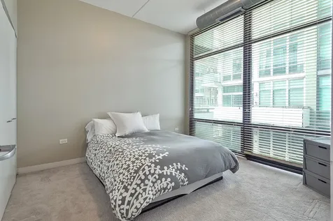 650 West Wayman Street Chicago IL 60661