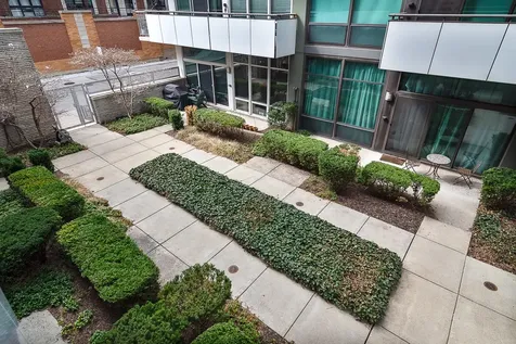 650 West Wayman Street Chicago IL 60661