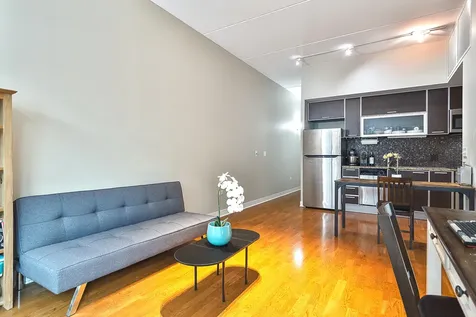 650 West Wayman Street Chicago IL 60661