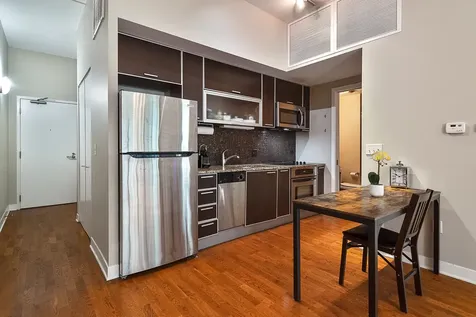 650 West Wayman Street Chicago IL 60661
