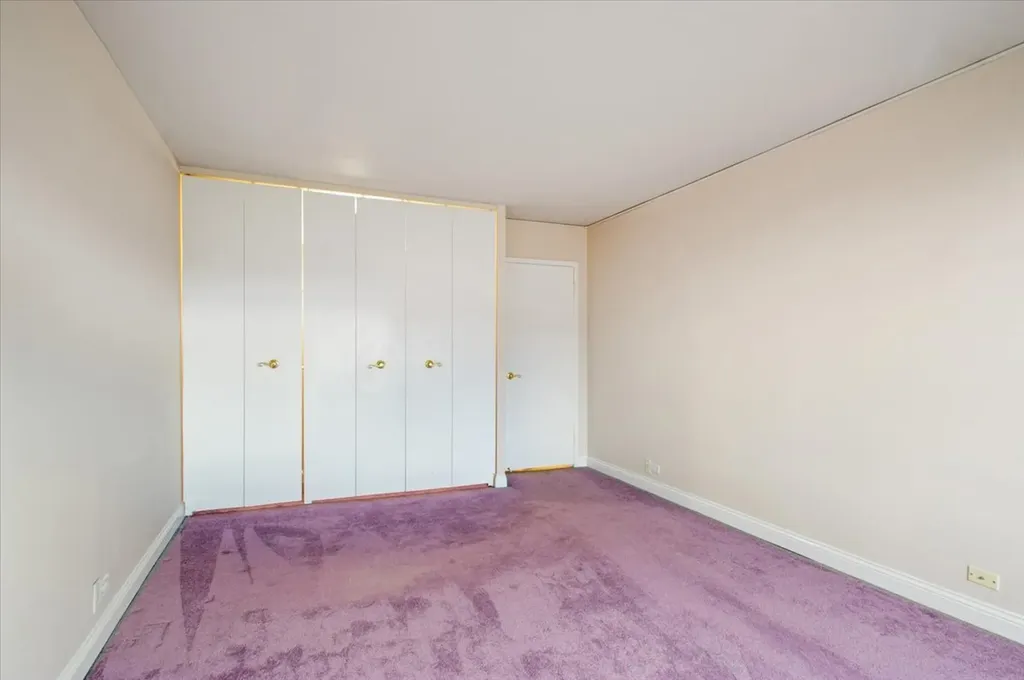 7033 North Kedzie Avenue Chicago IL 60645