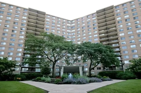 7033 North Kedzie Avenue Chicago IL 60645