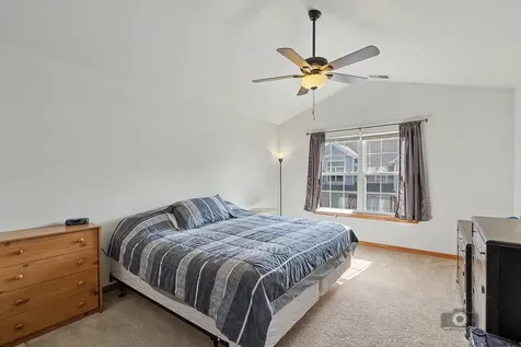 2258 Scott Lane Aurora IL 60502