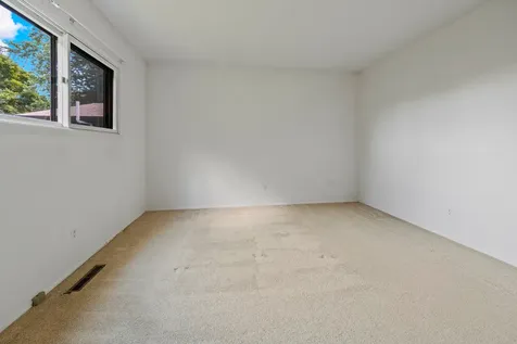 304 Dartmoor Drive Crystal Lake IL 60014