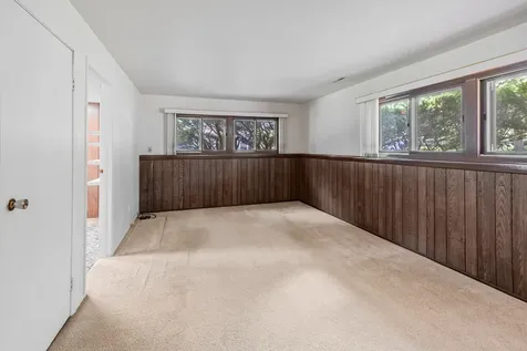 304 Dartmoor Drive Crystal Lake IL 60014