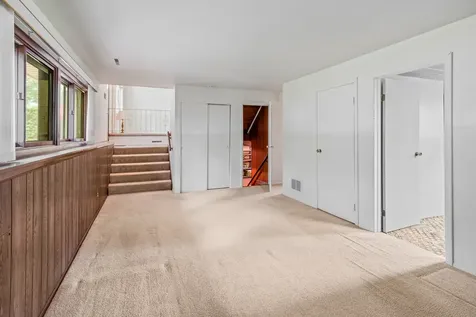 304 Dartmoor Drive Crystal Lake IL 60014