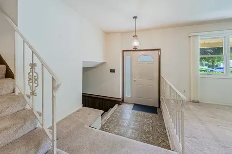 304 Dartmoor Drive Crystal Lake IL 60014