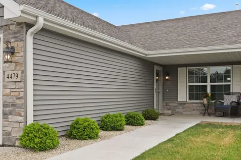 4479 Squaw Valley Drive Loves Park IL 61111