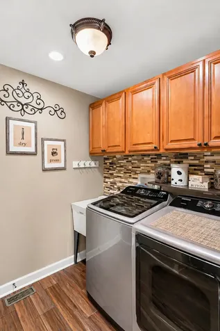 280 Prestwicke Boulevard Algonquin IL 60102