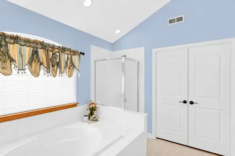 280 Prestwicke Boulevard Algonquin IL 60102