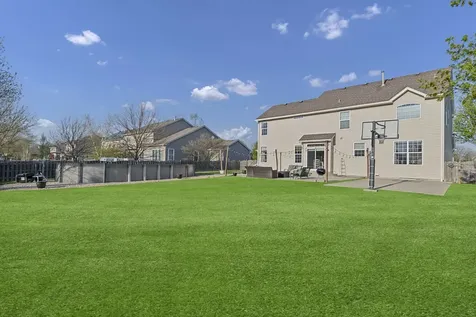 280 Prestwicke Boulevard Algonquin IL 60102