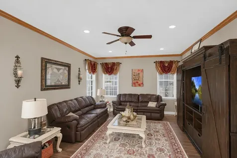 280 Prestwicke Boulevard Algonquin IL 60102