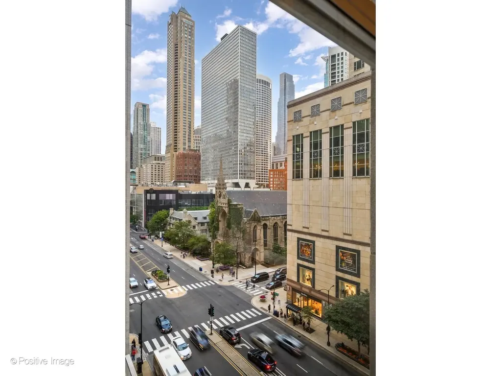 159 East Walton Place Chicago IL 60611
