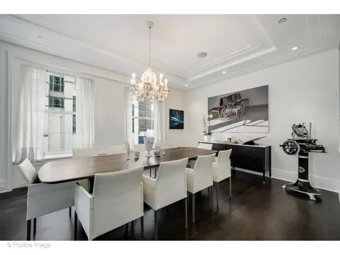 159 East Walton Place Chicago IL 60611