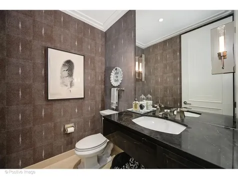 159 East Walton Place Chicago IL 60611