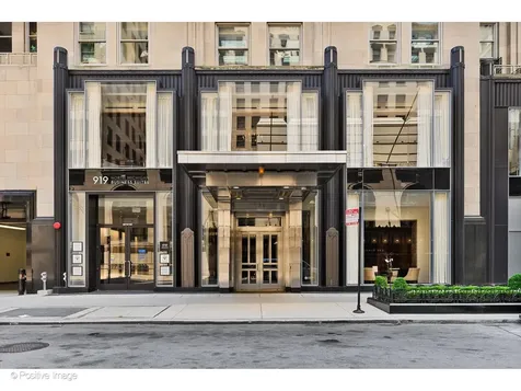 159 East Walton Place Chicago IL 60611