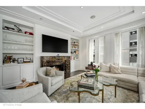 159 East Walton Place Chicago IL 60611