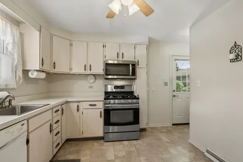 215 Brice Avenue Mundelein IL 60060