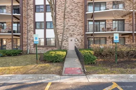 1400 North Yarmouth Place Mount Prospect IL 60056
