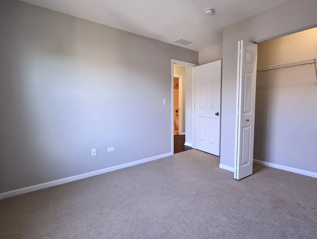 2521 Dunraven Avenue Naperville IL 60540