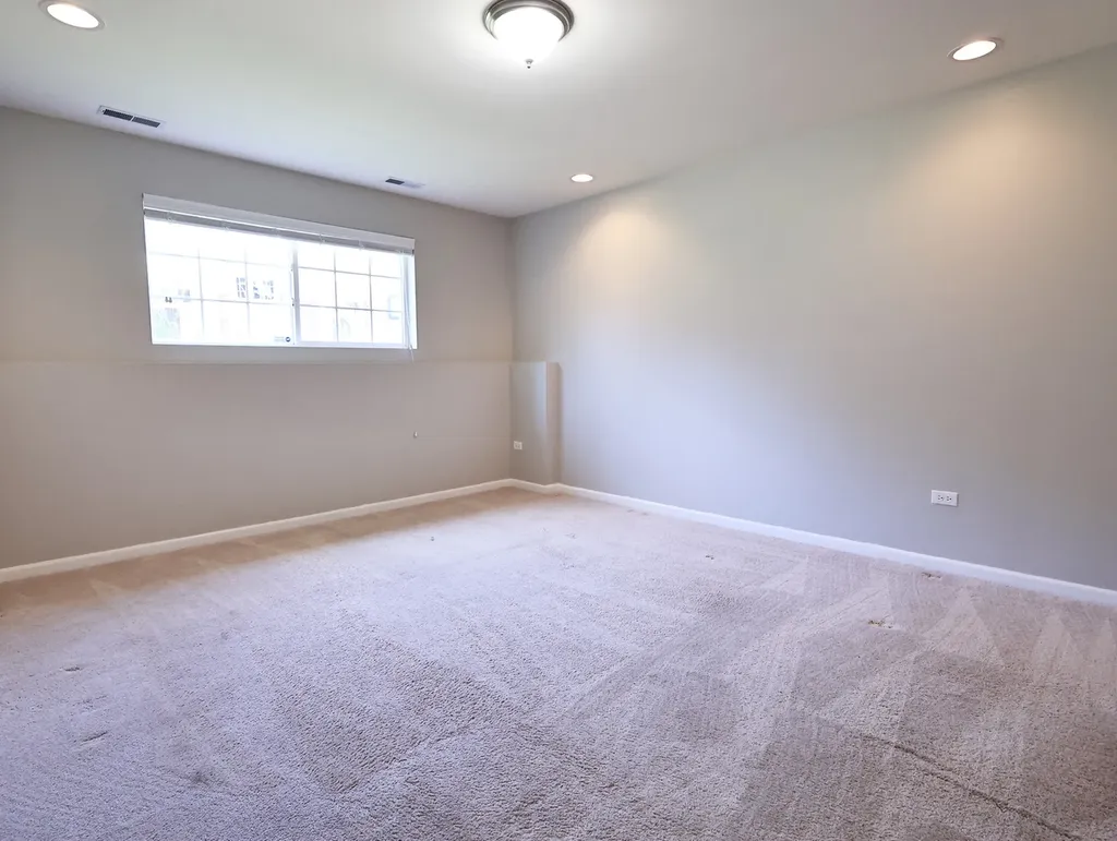 2521 Dunraven Avenue Naperville IL 60540