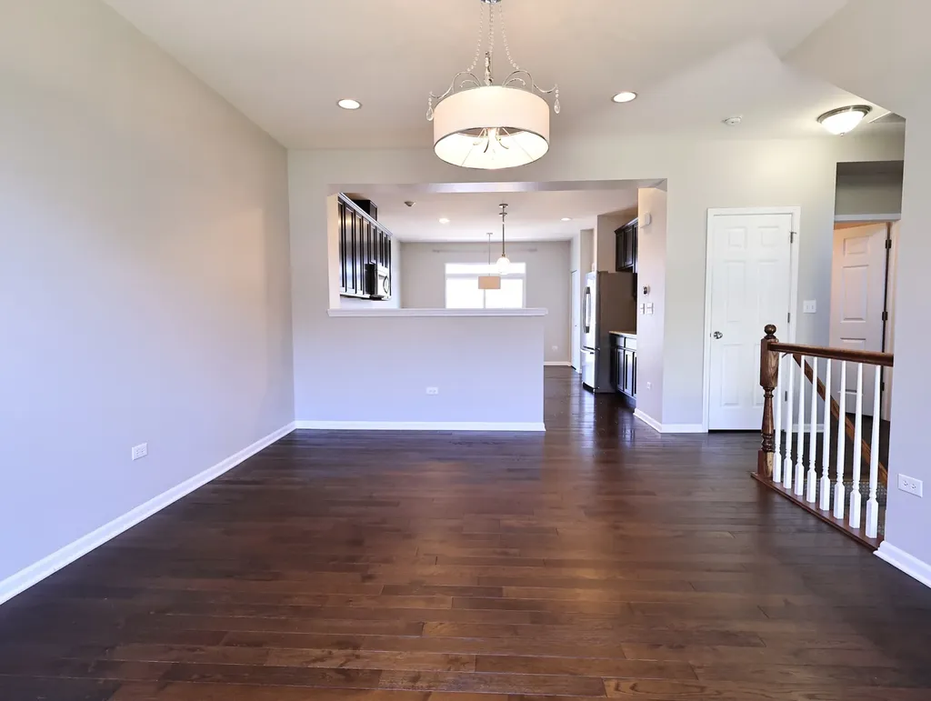 2521 Dunraven Avenue Naperville IL 60540