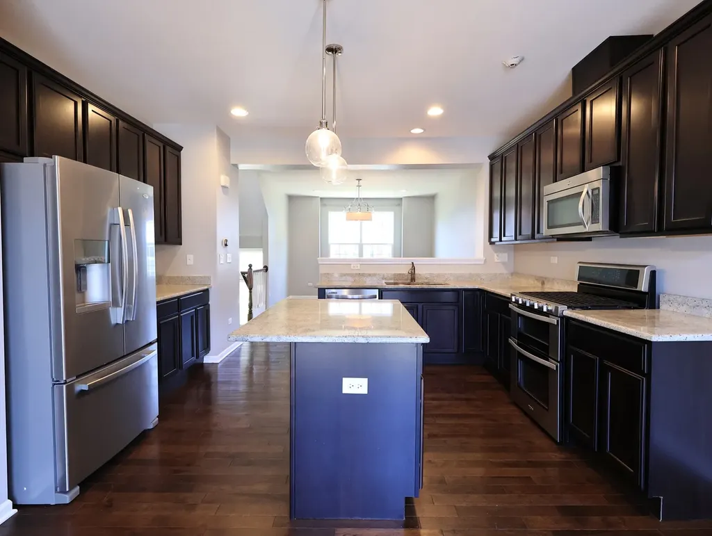 2521 Dunraven Avenue Naperville IL 60540