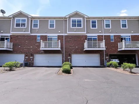 2521 Dunraven Avenue Naperville IL 60540