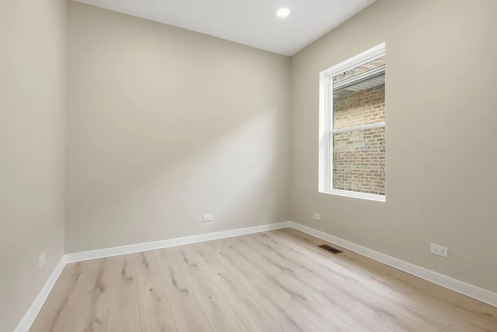 4431 North Marmora Avenue Chicago IL 60630