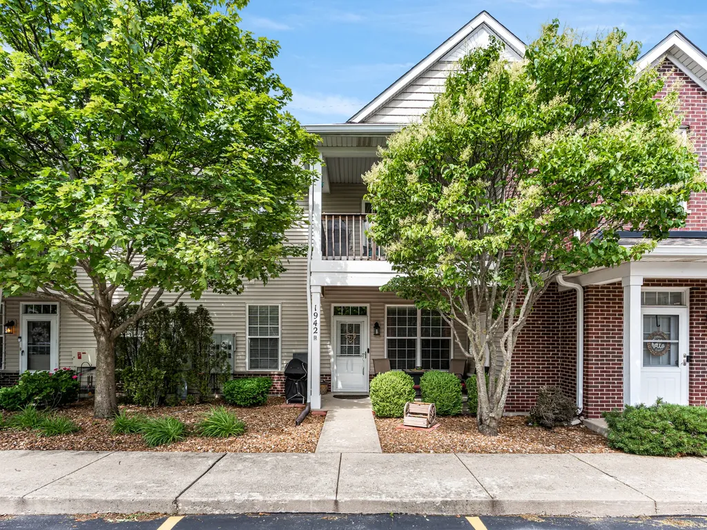 1942 Parkside Drive Shorewood IL 60404