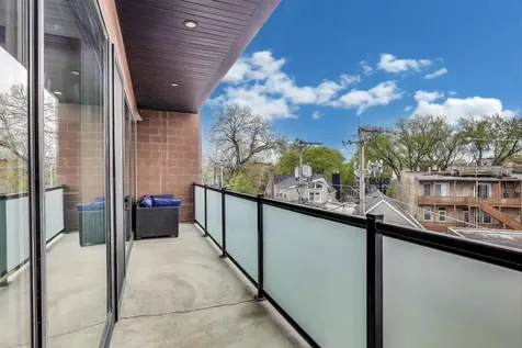 2742 North Lincoln Avenue Chicago IL 60614
