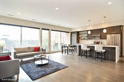 2742 North Lincoln Avenue Chicago IL 60614
