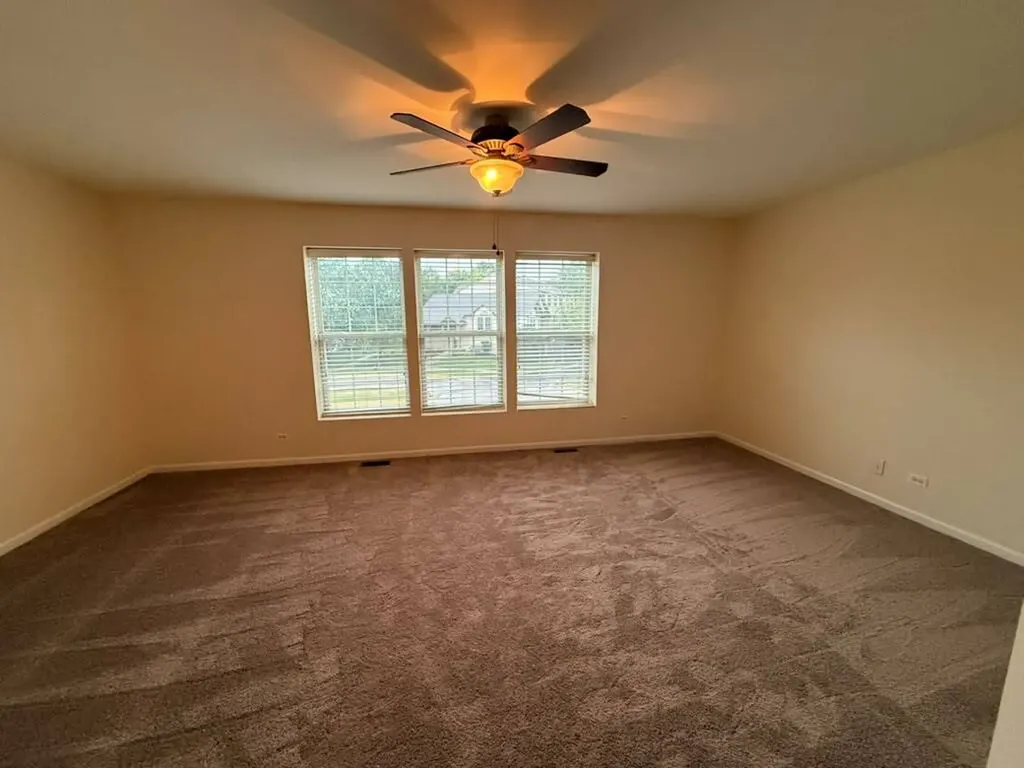 565 Conservatory Lane Aurora IL 60502