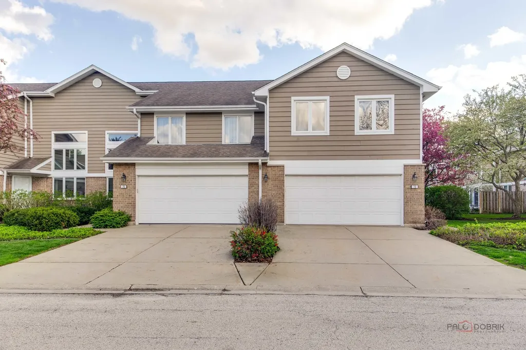 73 Woodstone Drive Buffalo Grove IL 60089