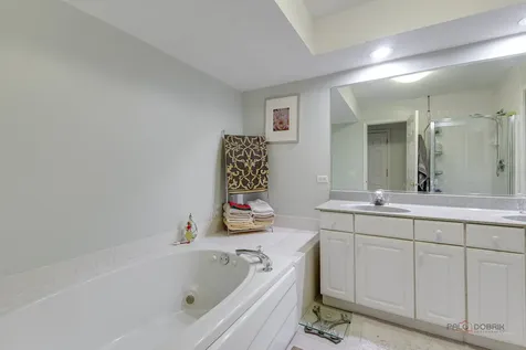 73 Woodstone Drive Buffalo Grove IL 60089