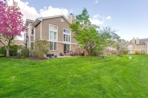 73 Woodstone Drive Buffalo Grove IL 60089