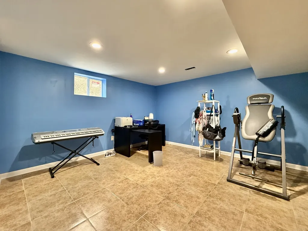 3842 West Argyle Street Chicago IL 60625