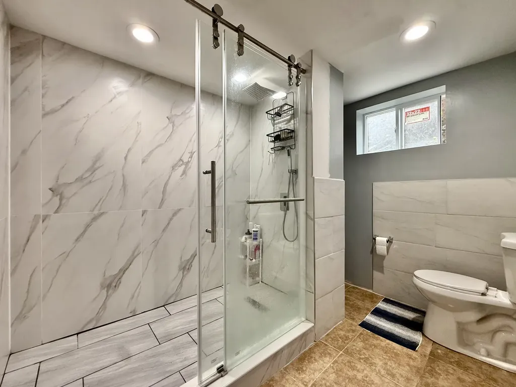 3842 West Argyle Street Chicago IL 60625